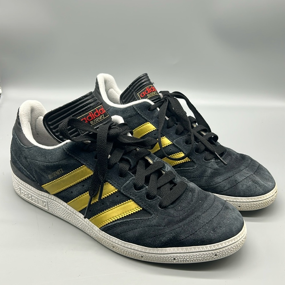Navy Blue Adidas Busentiz Size 10.5 gold stripe - Picture 1 of 9